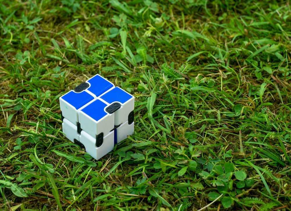 How to make an infinity cube