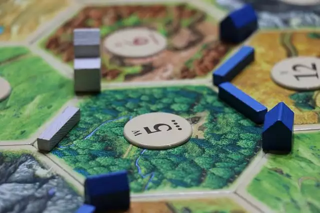 How to play settlers of catan